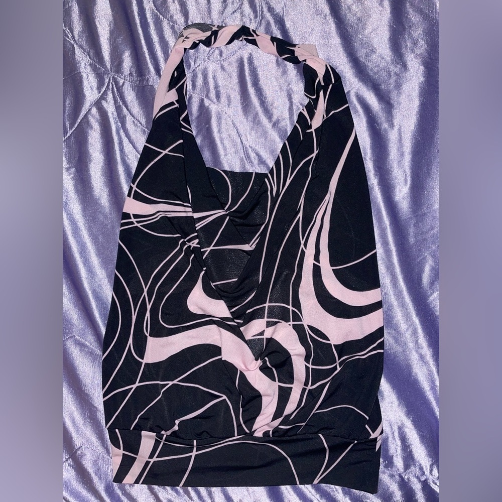 Twenty one women’s halter top in black with pink size S